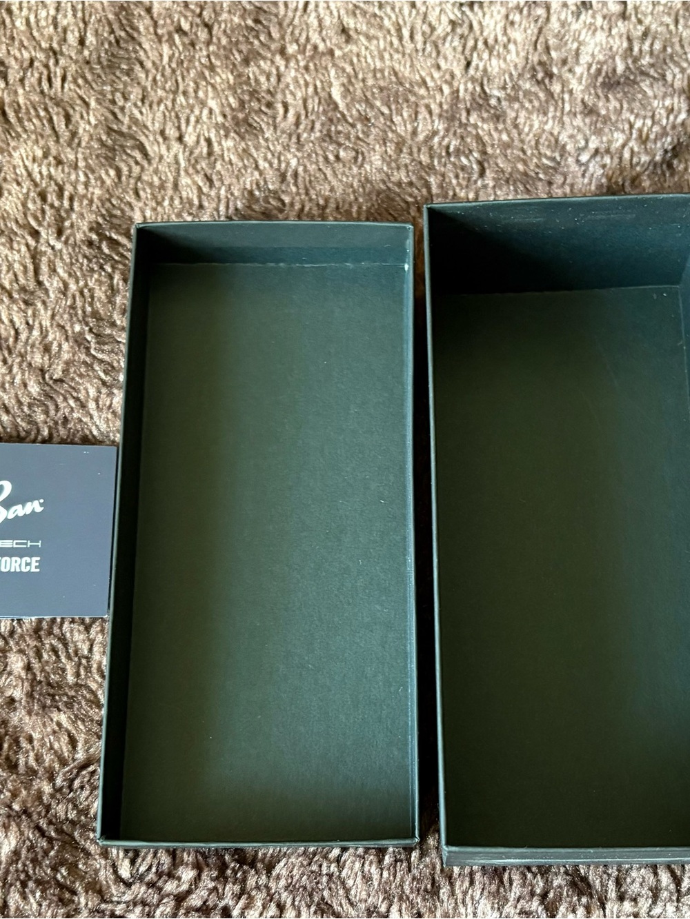 Pre-owned Ray-Ban black Sunglasses box with Embossed Logo - Picture 5 of 7
